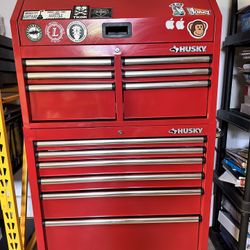 Tool Storage 27 in. W x 18 in. D Standard Duty Red Rolling Tool Chest Combo