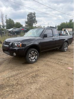 1998 Nissan Frontier Part Out