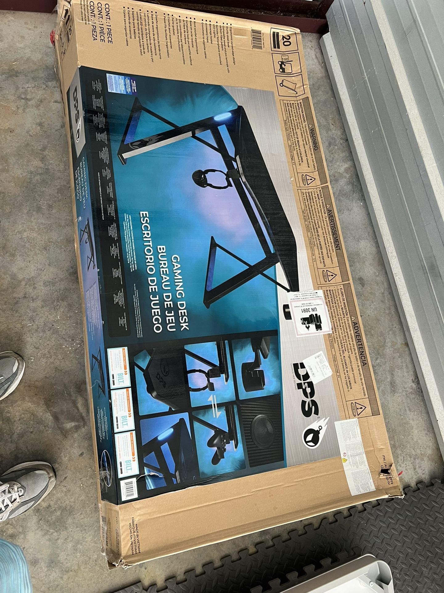DPS Gaming desk