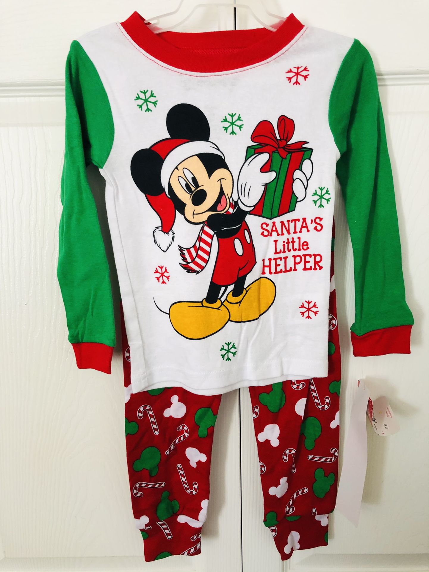 New 3T Mickey Mouse Toddler Boy Christmas 2 Piece Pajama Set(pick up only)