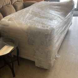 Queen size sleeper $1000 white brand new