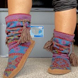 Multicolored Moccasins size XL 9.5-10.5