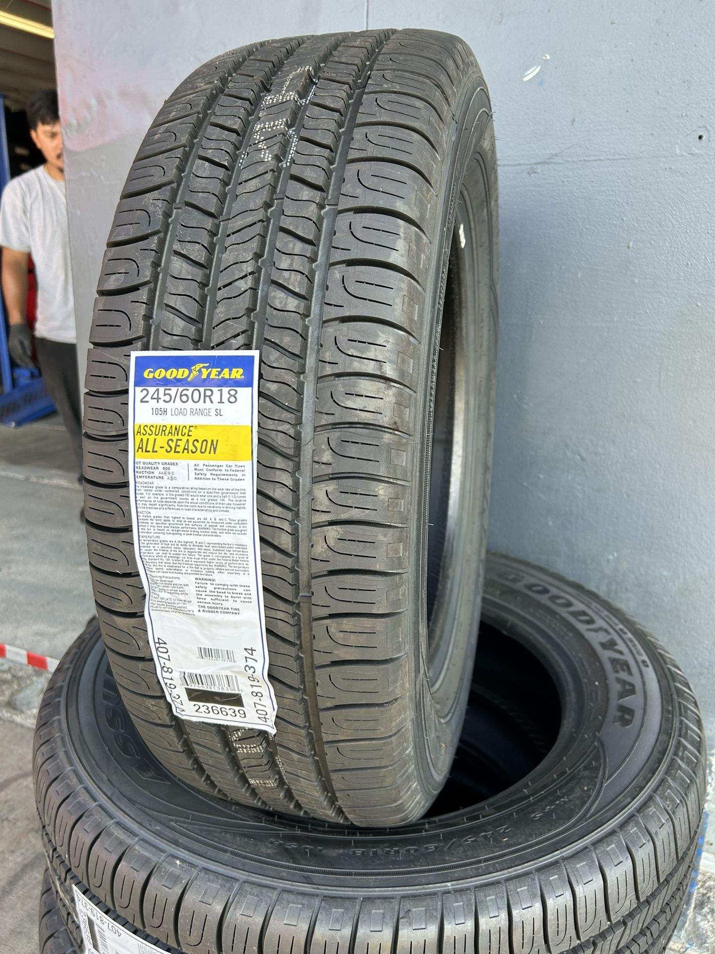 BRAND NEW SET OF GOODYEAR TIRES 245/60r18 245/60/18