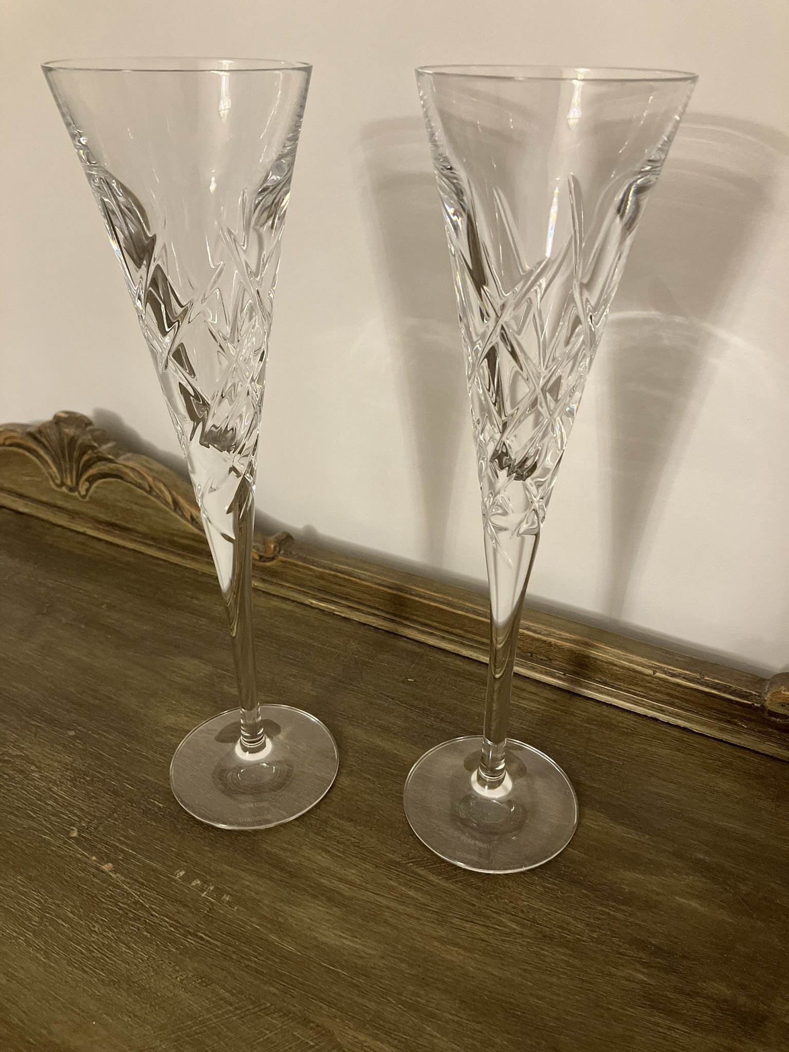 Vera wang Toasting Flutes: Wedgewood Duchesse Encore- Count 2