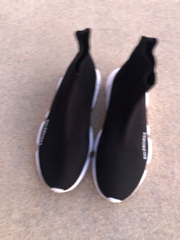 balenciaga runners look alike