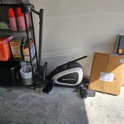 Compact Rowing Machine 