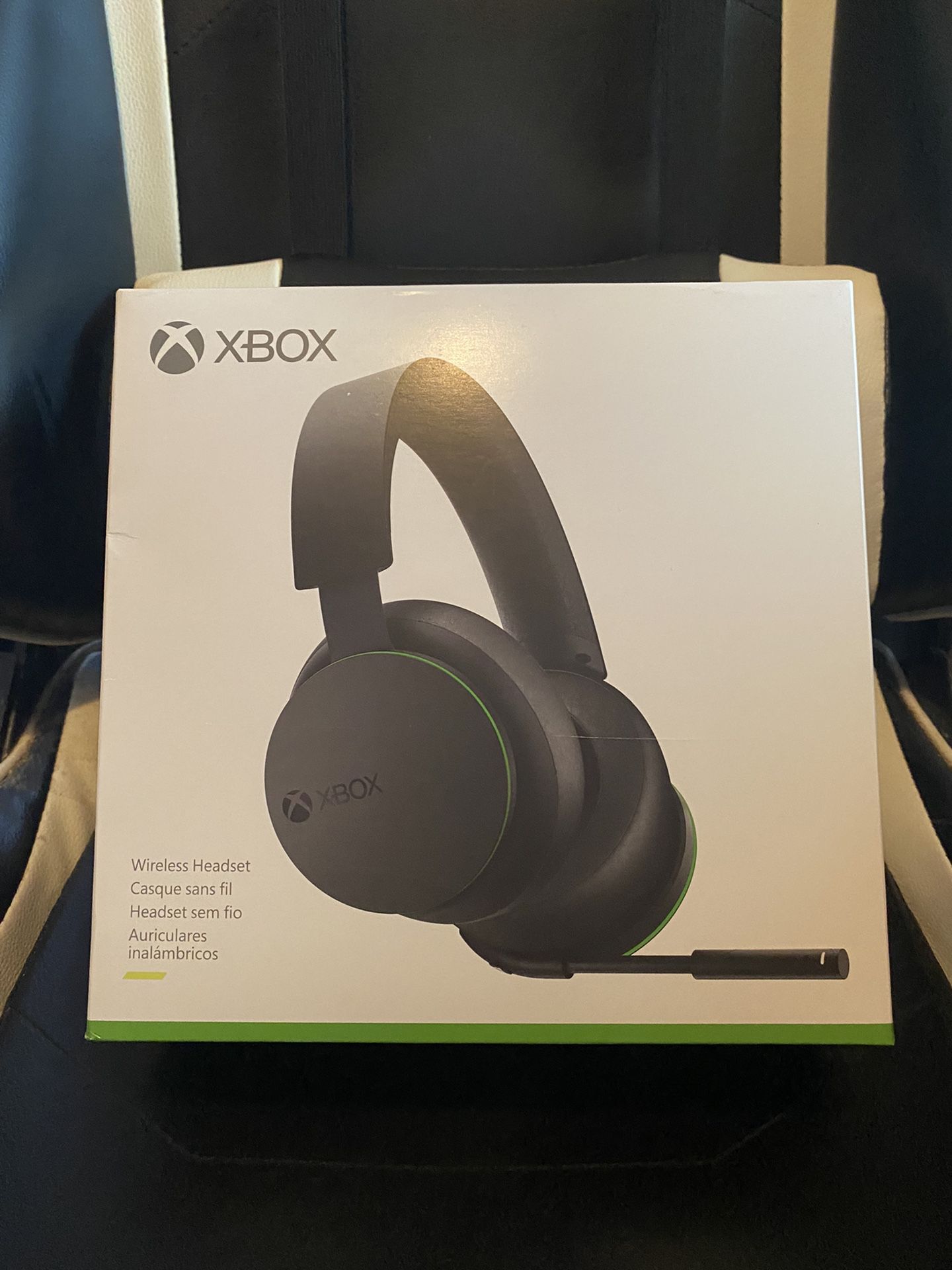 Xbox Series X/S Wireless Headset New