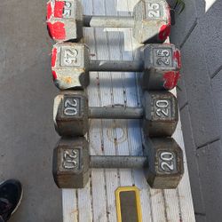 Dumbells 