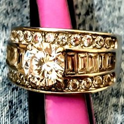 $20;  Beautiful ,50 Karat Moiaunite silver Cocktail Ring!