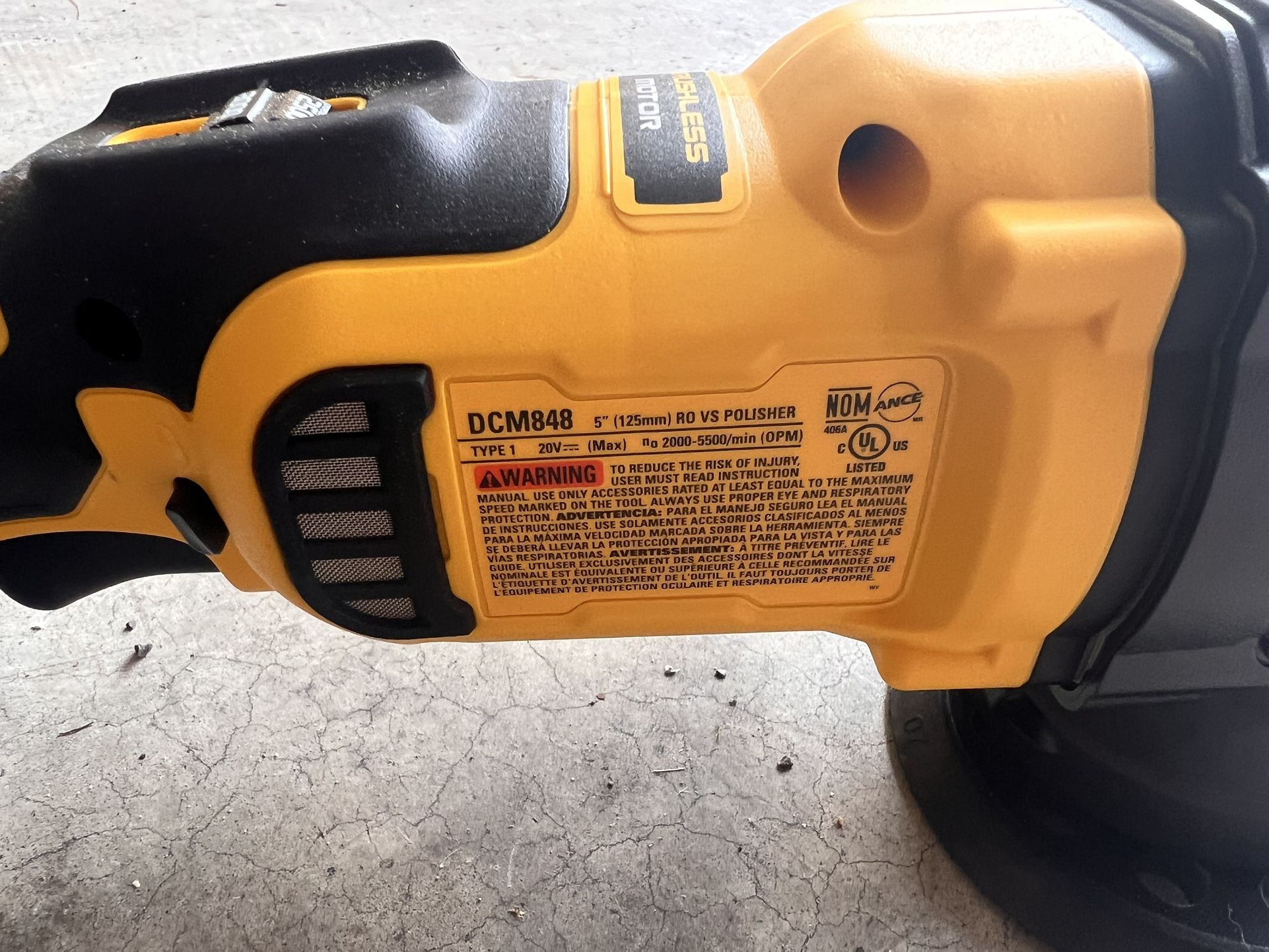DEWALT 20V MAX XR Cordless Polisher Variable-Speed Random Orbit DCM848