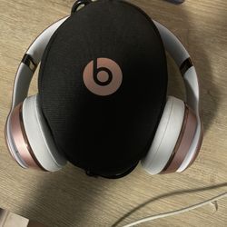 Beats Solo 3 Rose Gold