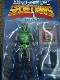 Dr doom secret wars marvel legends