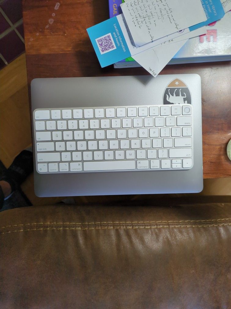 Apple Magic Keyboard Like New