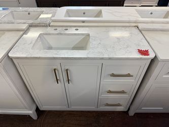 Tamsin 42 in. Single Sink White Bath Vanity with White Round Corner Engineered Marble Top