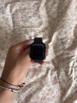 Apple watch SE 44mm Midnight aluminum