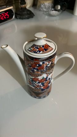 Tea pot floral