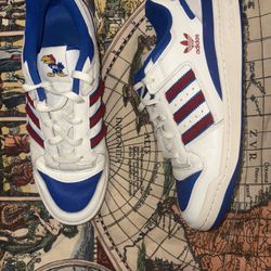 Men Shoes Size 10.5
