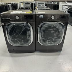 New Washer and Dryer Set Black LG 
