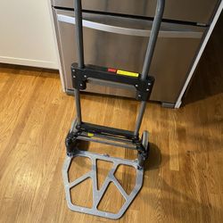 Folding handtruck, lightweight and made Very sturdy mid to heavy duty