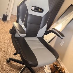 Gaming Chair New