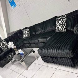 Huge U Shape Sectional Couch Black Fabric ⭐$39 Down Payment with Financing ⭐ 90 Days same as cash