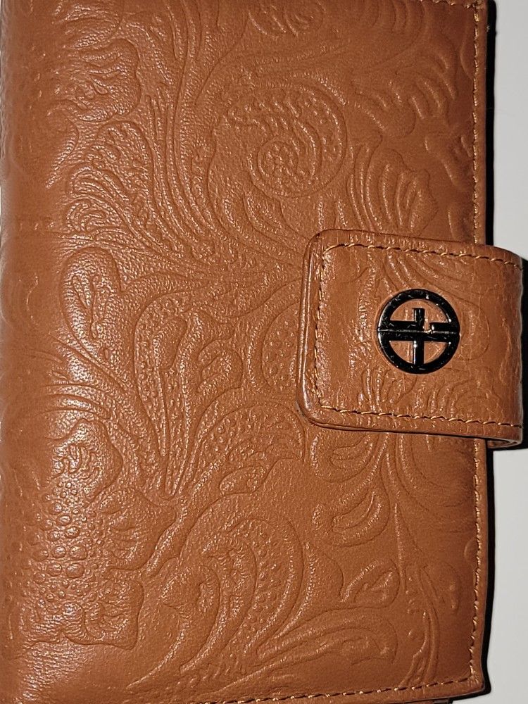 New Giani Bernini Wallet