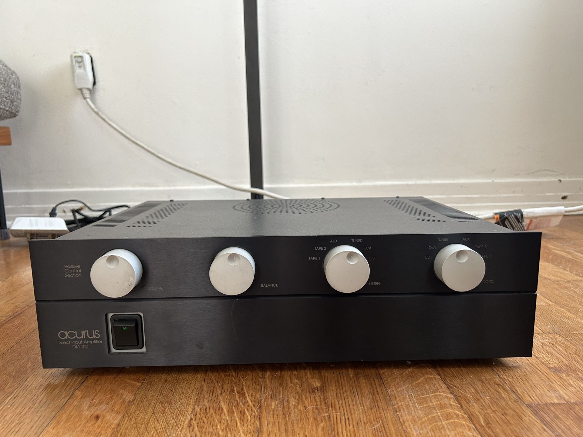 Acurus DA100 (mondial) Integrated Power Amplifier