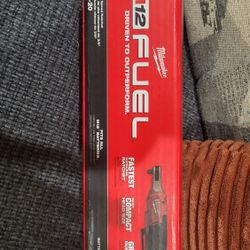M12 Milwuakee 3/8" High Speed Ratchet 