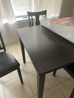 Everything must go everything is in great condition, living room, dining room, loveseat, sofa and tables 2 lamp shades bedroom set. Everything mut go.