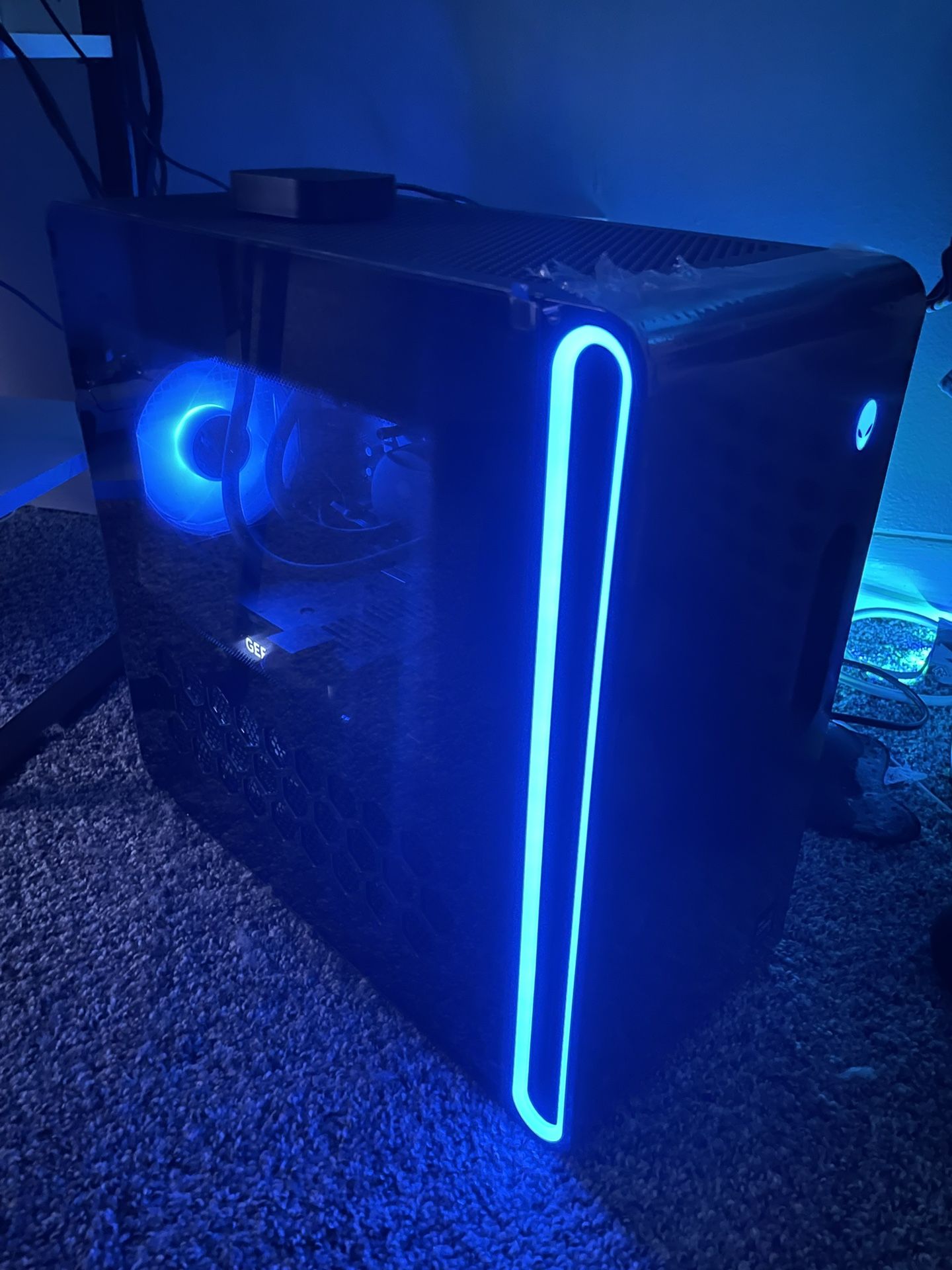 Alienware Aurora R16 4060 TI 16GB 1TB i7-14700f