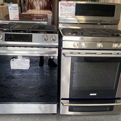 Variety Of Gas And Electric Stoves In Excellent Condition 