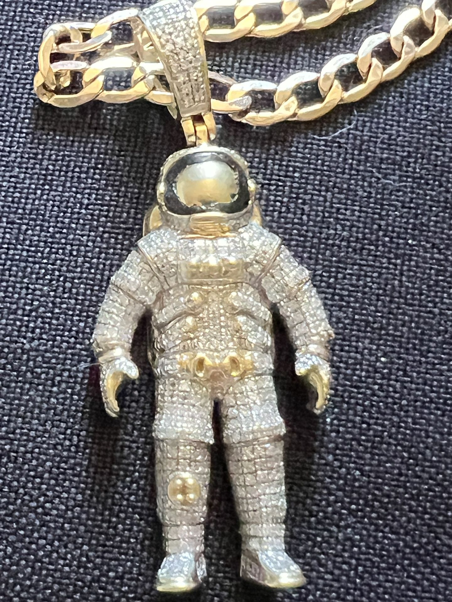 10k Gold Chain With  Unique Pendant 