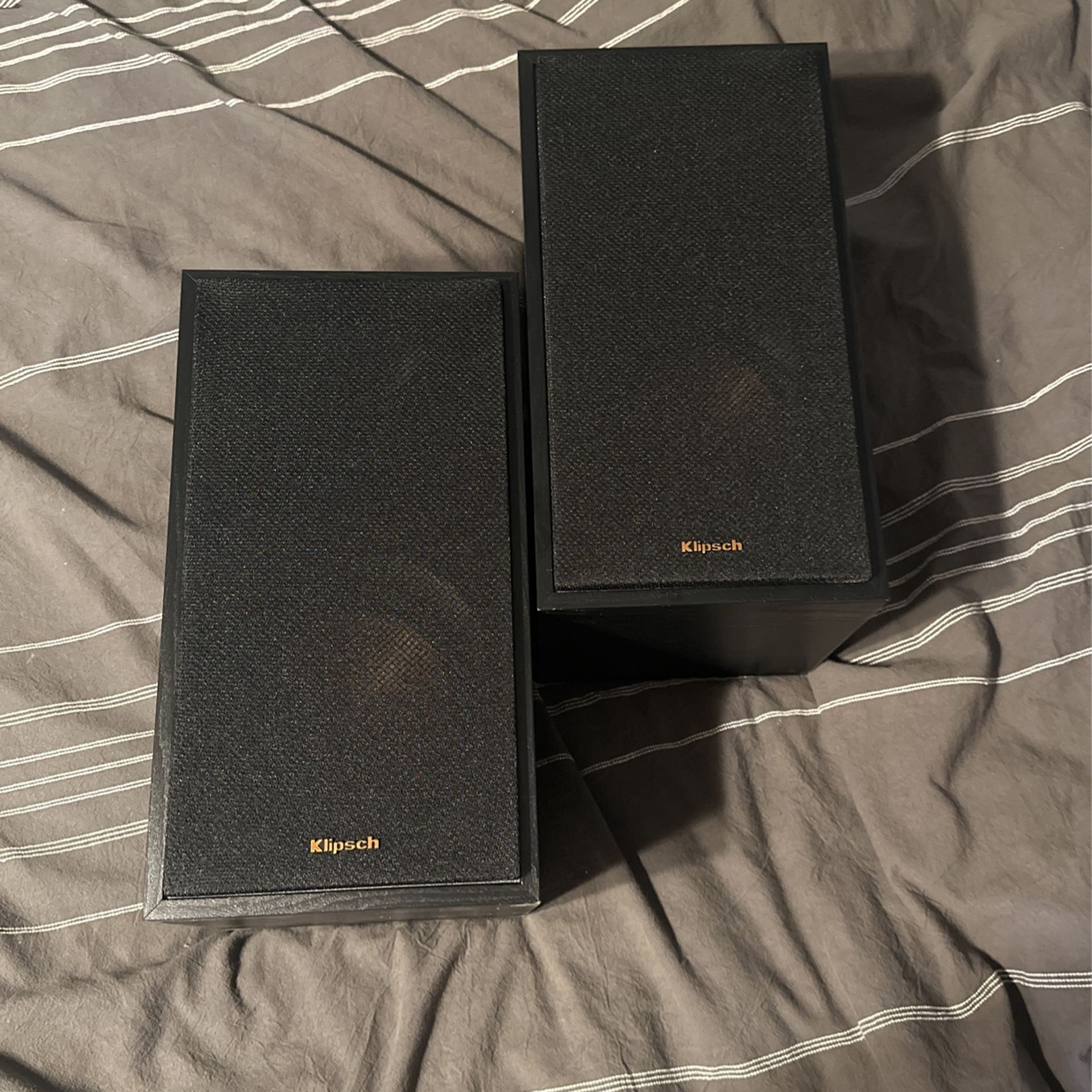 Studio Monitor Speakers