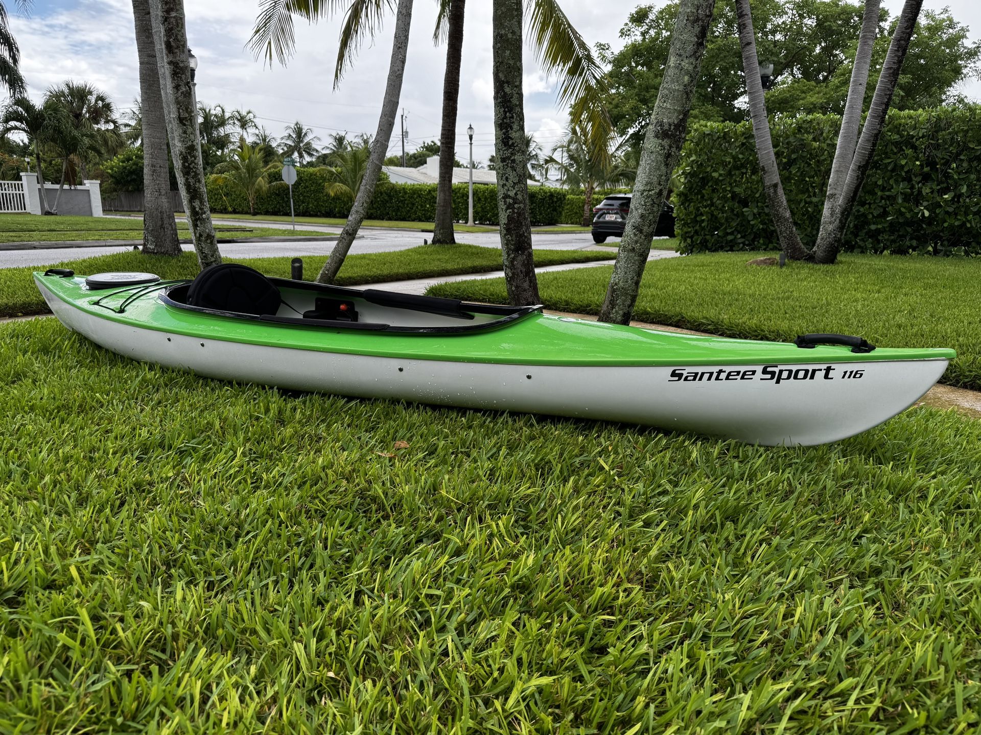 2 Hurricane Kayaks Santee Sport 116