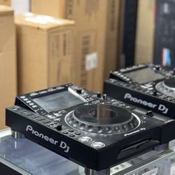 Pioneer CDJ-2000NXS2 – Mint Condition – $1,699 Each - FREE DELIVERY