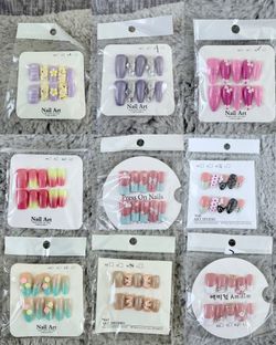 Press on nails