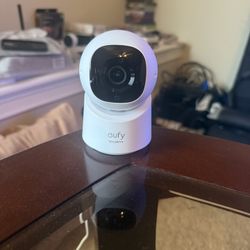 4 Eufy 2K Cameras With Built In Storage