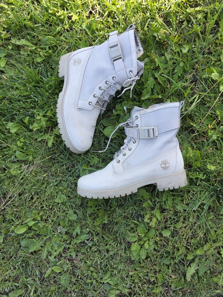 Timberland women's boot Size 8