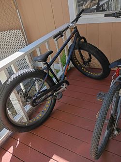 Fat tires Bike