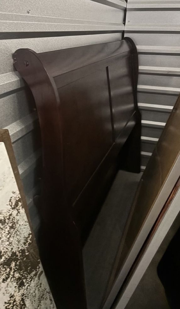 Queen Bed With Mattress 