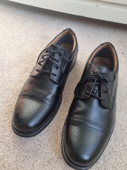 Dockers Men's Garfield cap-toe oxford dress shoes 9US