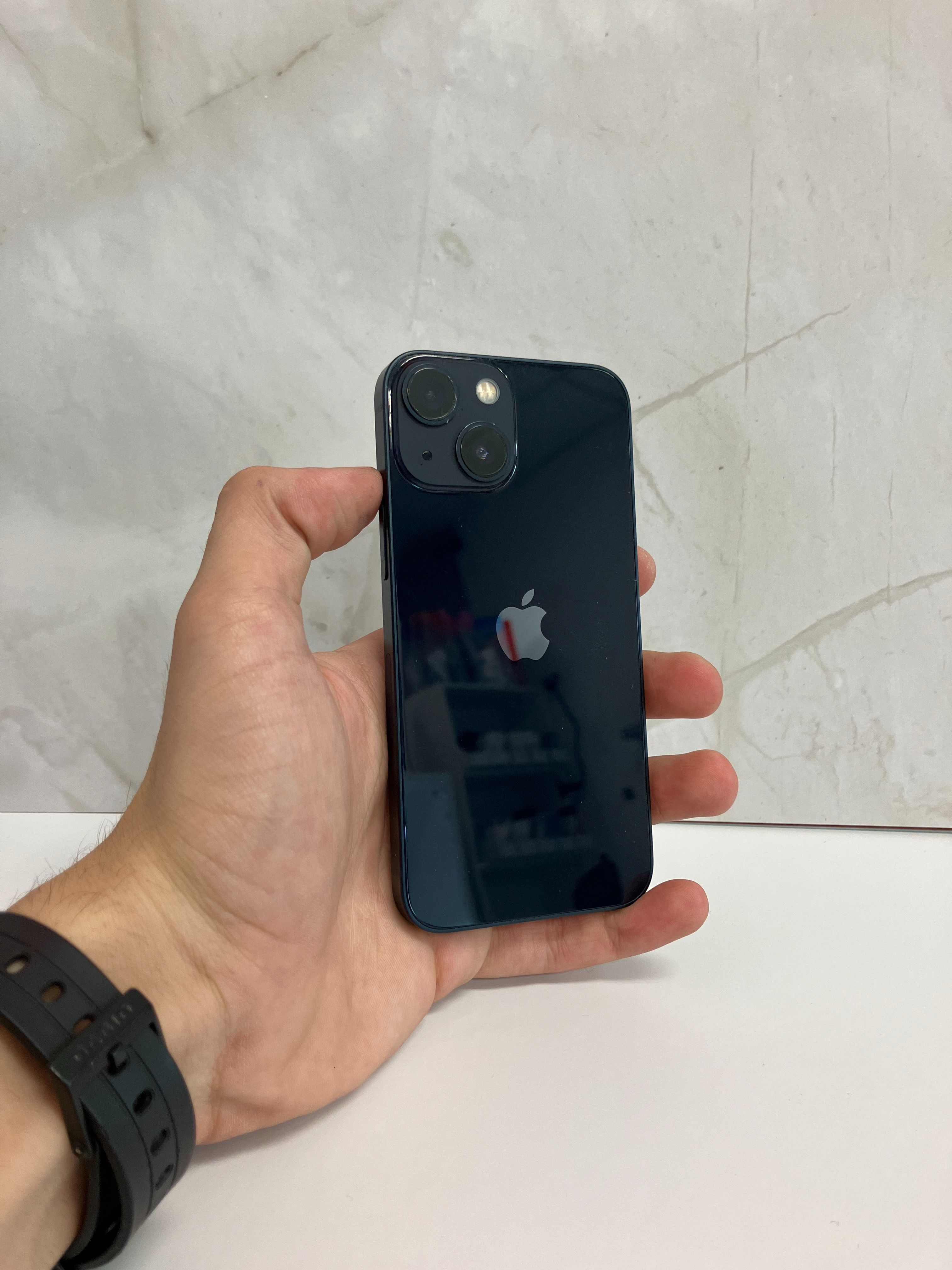 iPhone 13 mini - Unlocked - 128GB - Black