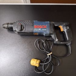Bosch Bulldog 11224VSR Rotary Hammer Drill