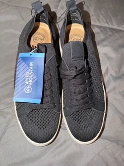 White Mountain Black Knit Sneakers Size 9