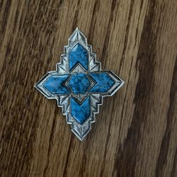 Brooch 