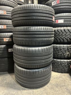 SET OF 4 USED TIRES PIRELLI PZERO (STAGGERED)…305/30/21 Rr—265/35/21 Ft