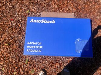 AutoShack Radiator – New in Box