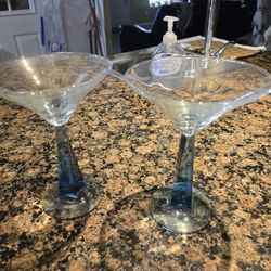 WINE🍷  GLASS ,LIGHT BLUE BEAUTIFUL 