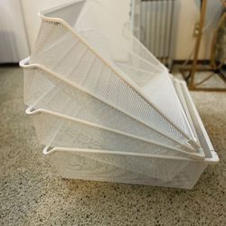 4  Mesh basket   27 inch  x  21 inch.  (Metal) 