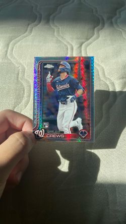 Topps Chrome Dylan Crews Prism 2025 Baseball Card